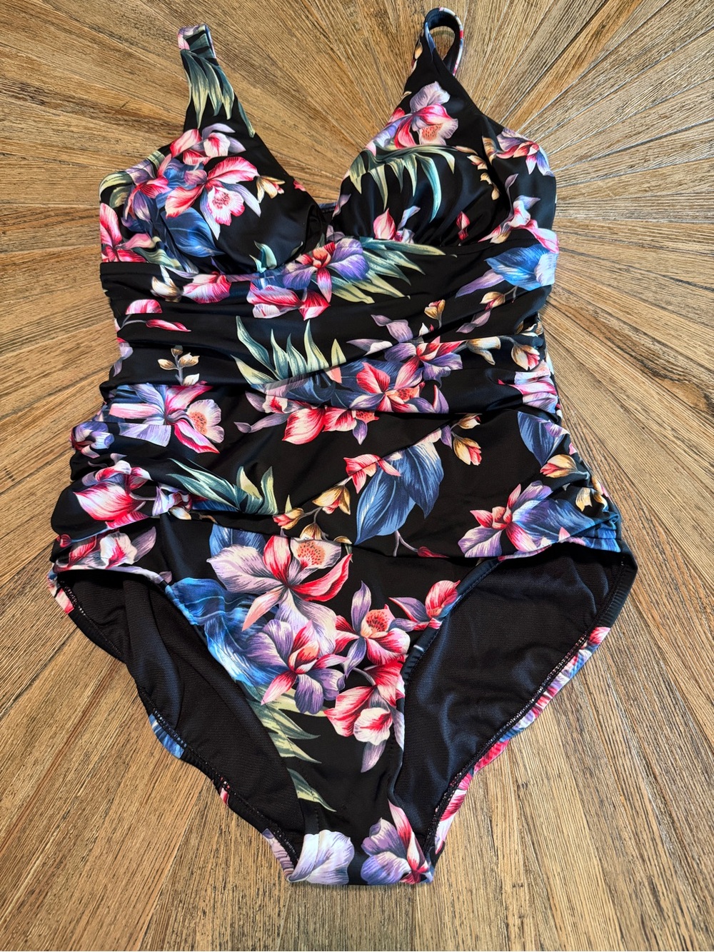 Croft & Barrow size 12 one pice ruched slimming swimsuit black floral tropical